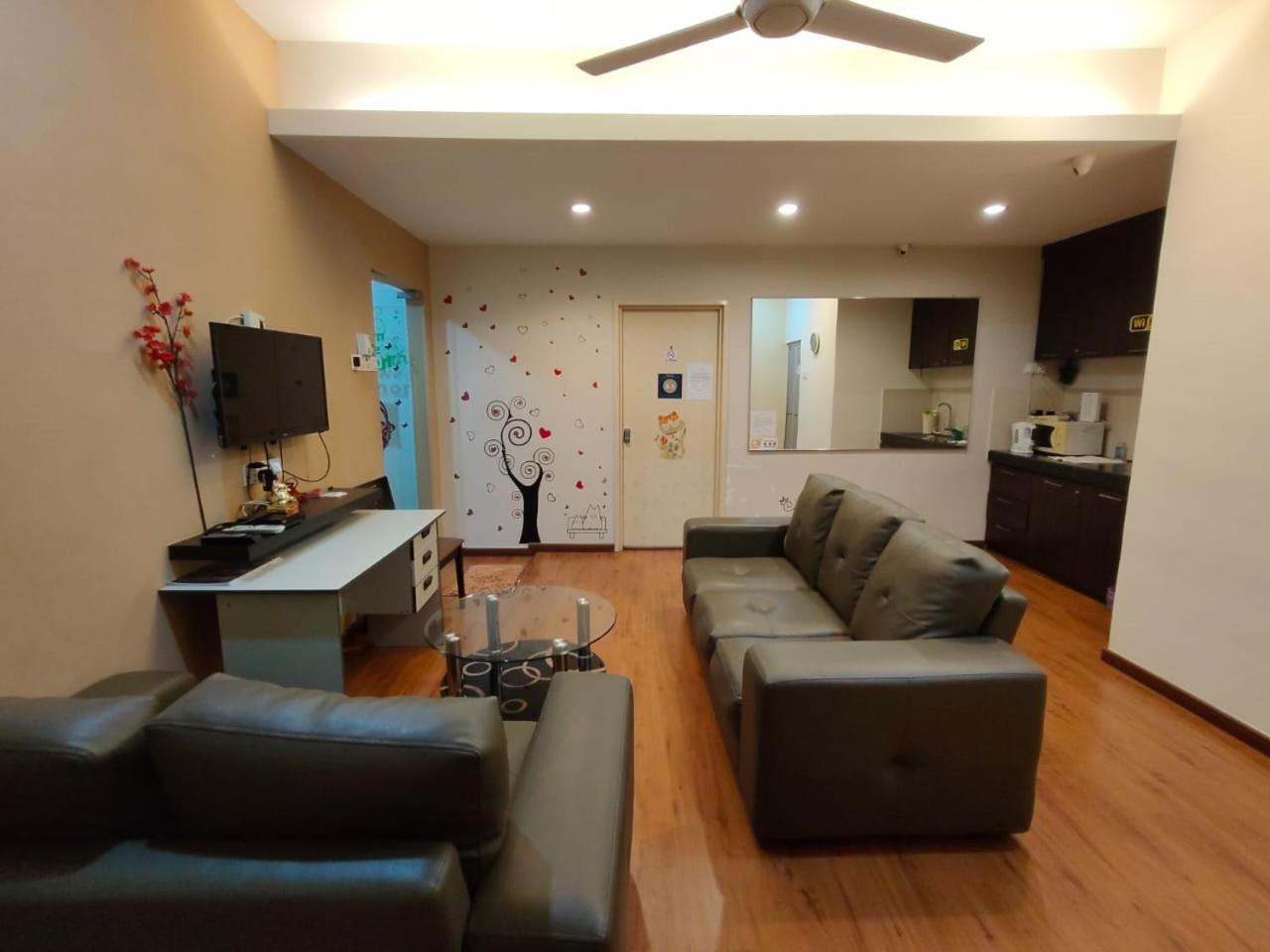 Apartment 2 *